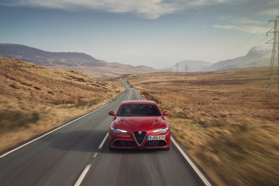  Alfa Romeo Giulia Quadrifoglio (952) 2016 года  (UK) (фото 30 из 40)